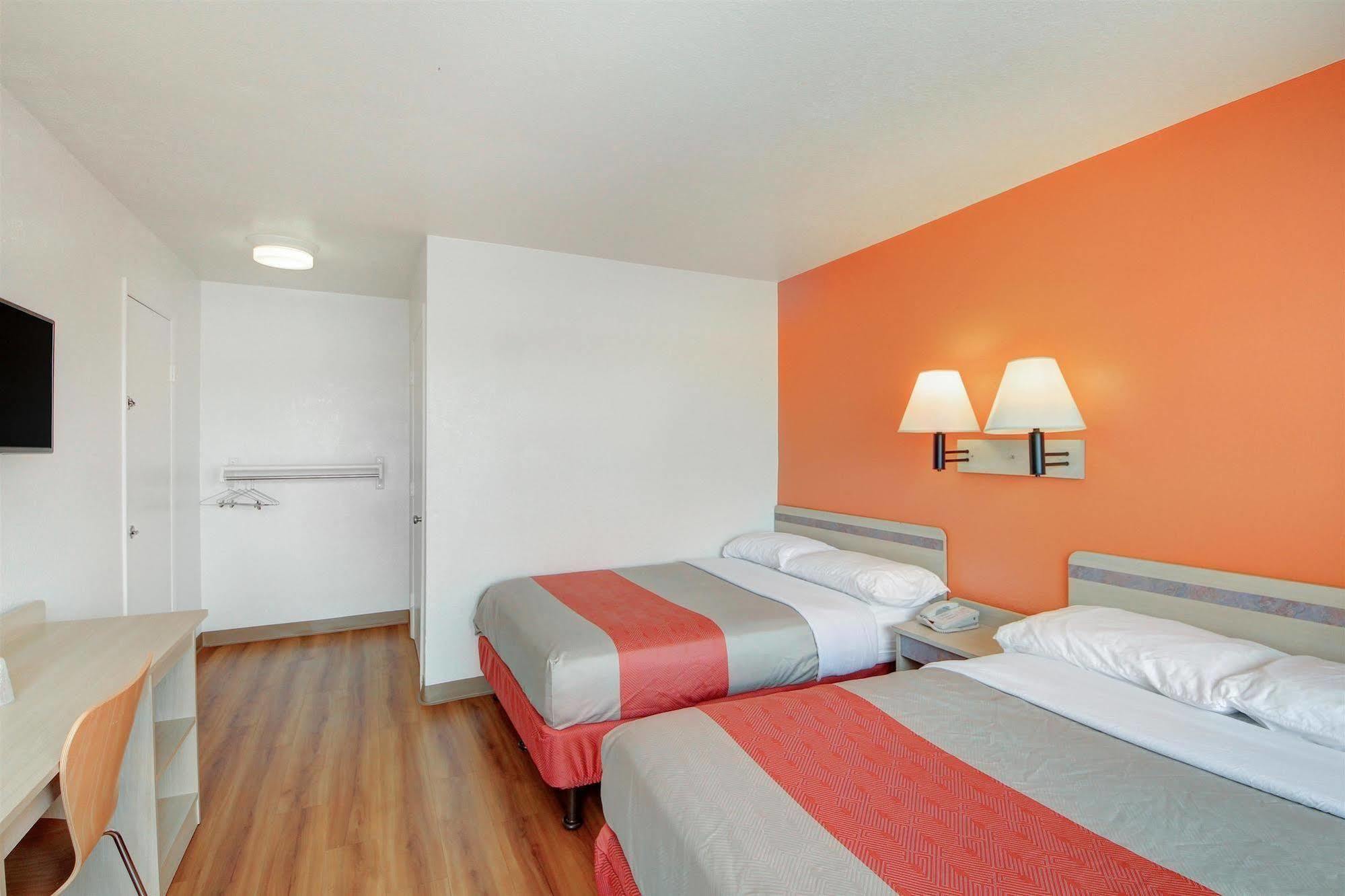 Motel 6 - Oklahoma City Airport Exterior foto